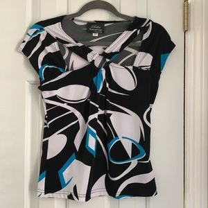 🌺 2 for $23 🌺 Capsleeve Blouse with Décolletage Cutout Detail